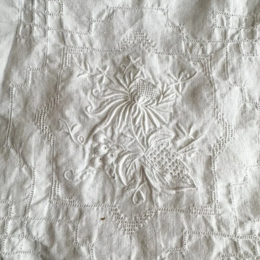 Vintage White Cotton Crochet Lace Embroidered Squares Table Covering Cloth